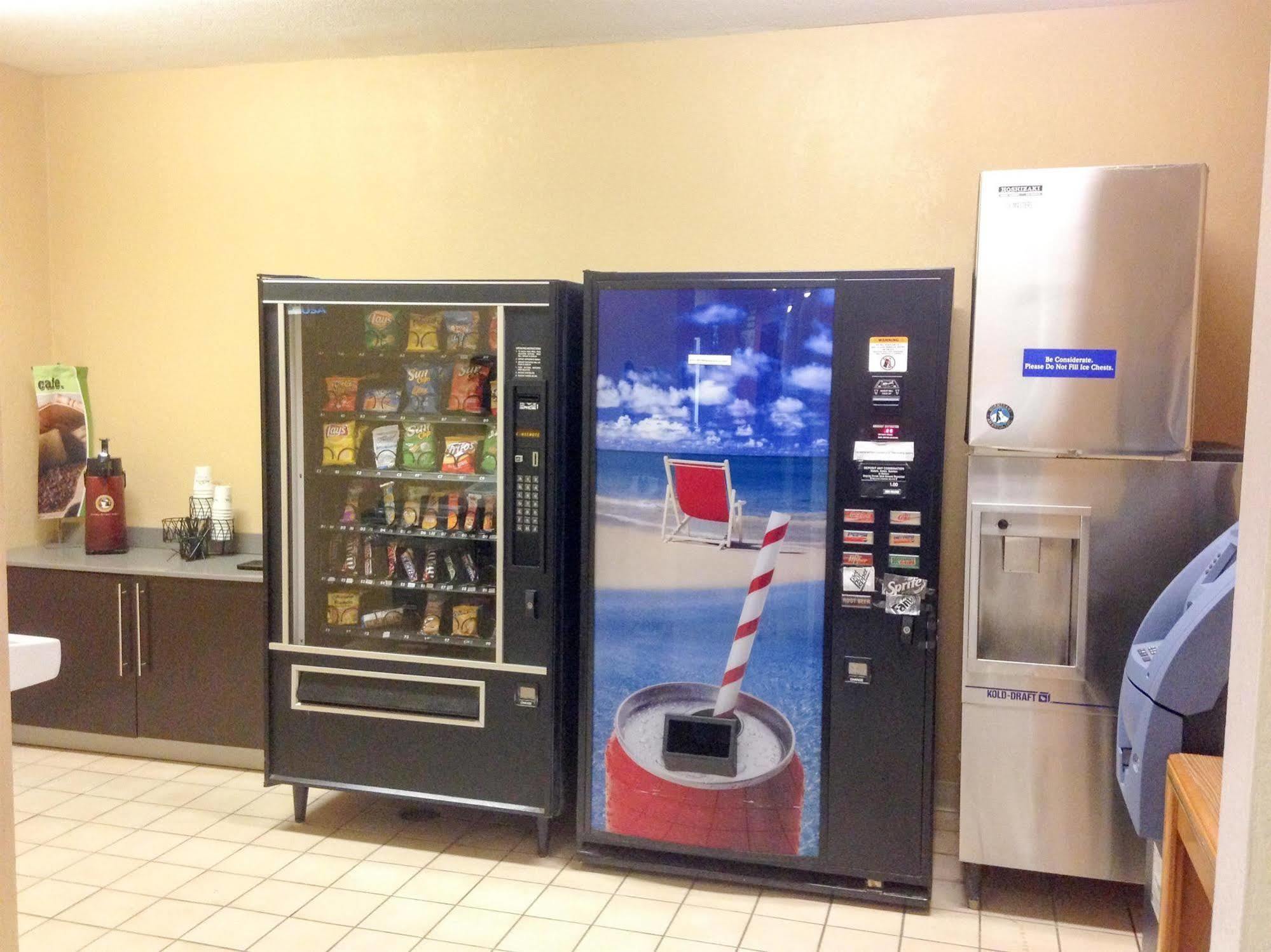 Motel 6-Olathe, Ks ภายนอก รูปภาพ