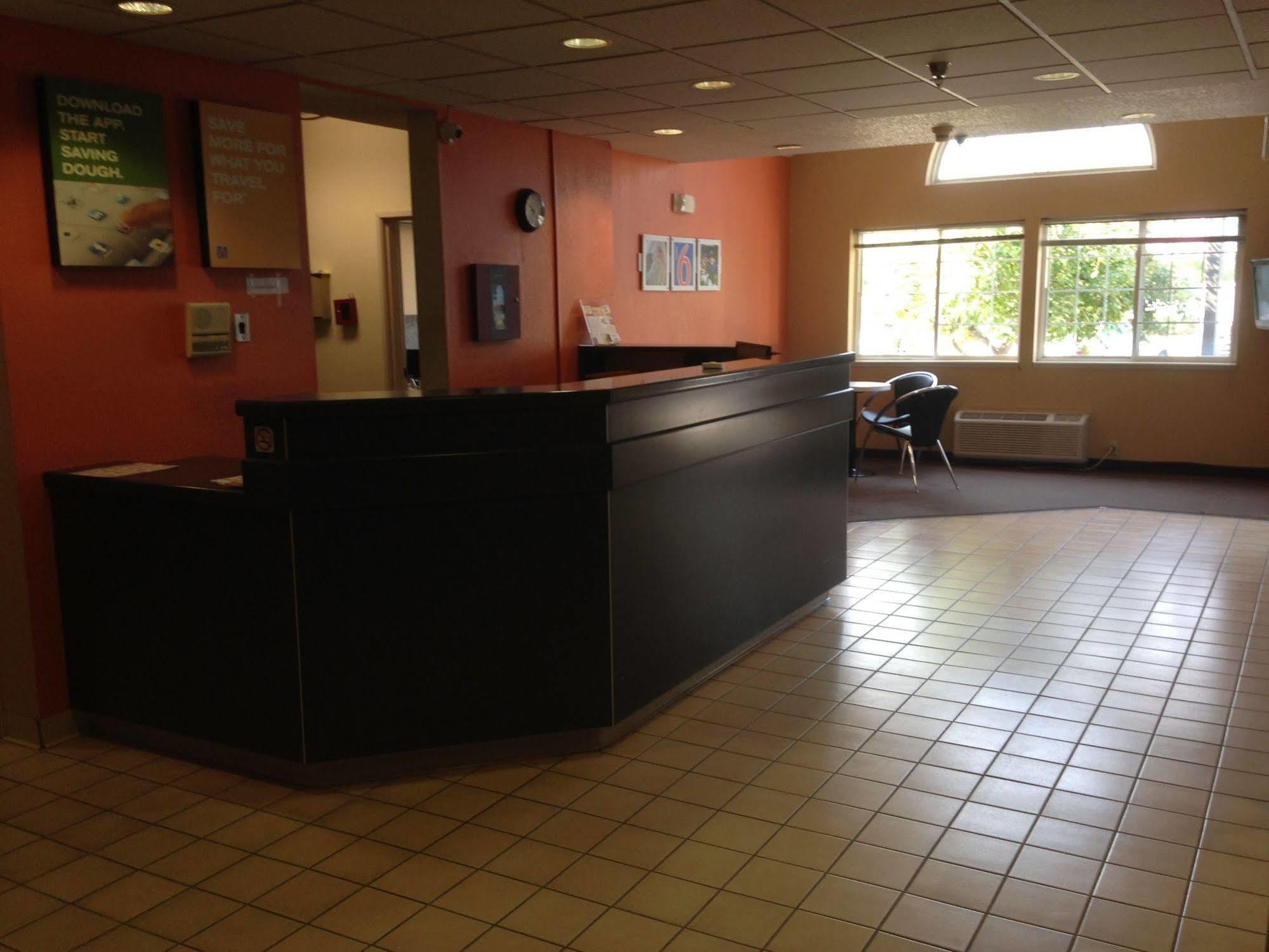 Motel 6-Olathe, Ks ภายนอก รูปภาพ